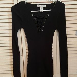 Black bodycon dress